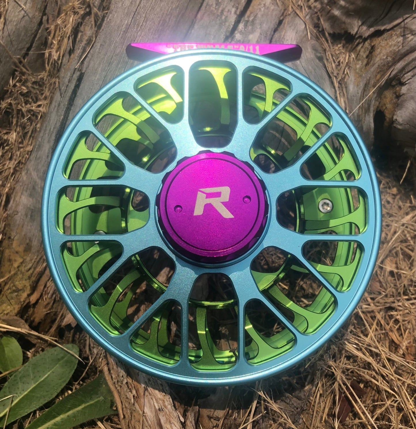 "THE WHALE" reel - Hazy Fly Fishing